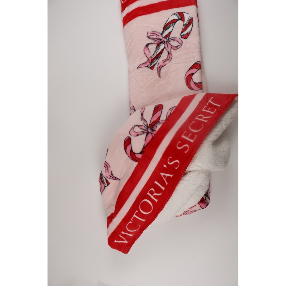 Victoria's Secret Womens Blanket Candy Cane Pink Sherpa Fleece One Size NWT